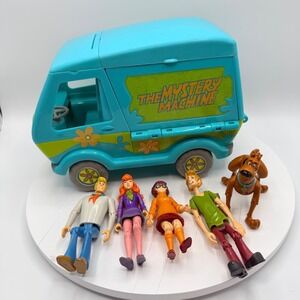 Scooby Doo Mystery Machine Van & All 5 Members Action Figures Fully Jointed